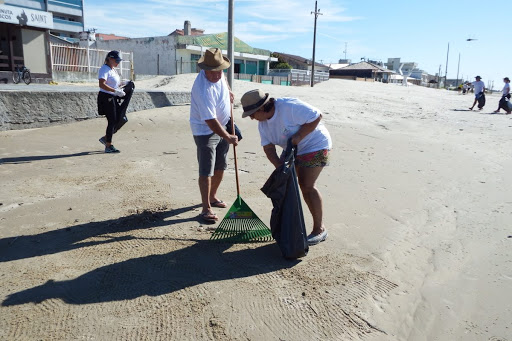 mutirão limpeza arroio