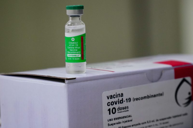 vacina-covid-19-wolff-scaled-800x533 (1)
