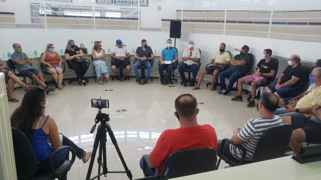 Reunião com proprietários de mercados e supermercados do Arroio (3)