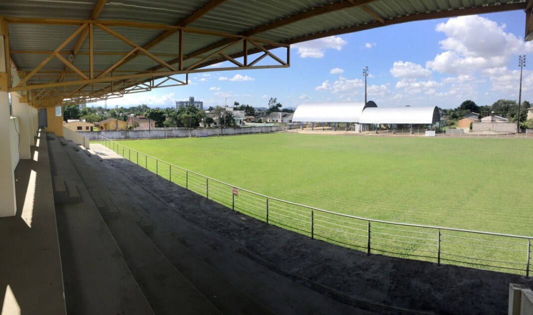 thumbnail_ginásio jacinto machado (1)