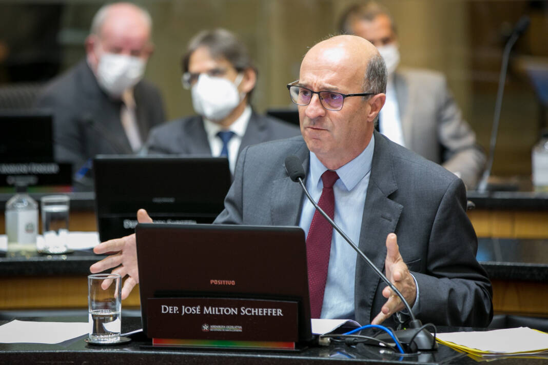 DEPUTADO JOSE MILTON SCHEFFER 3