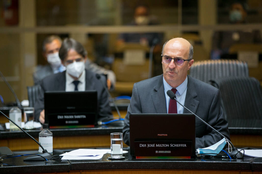 DEPUTADO JOSE MILTON SCHEFFER 4