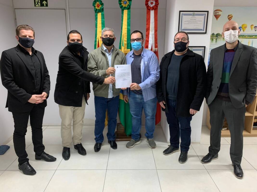 assinado-dia-15-decks