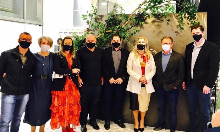 PHOTO-2021-08-22-18-02-35 (1) (2)