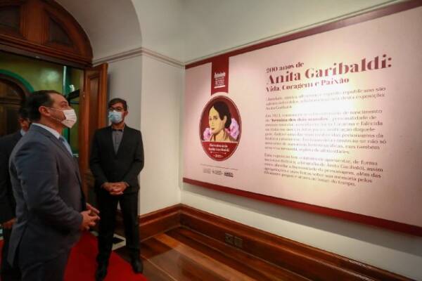 governador_carlos_moises_participa_da_abertura_do_coloquio_internacional_dos_200_anos_de_anita_garibaldi_20210811_1528597712