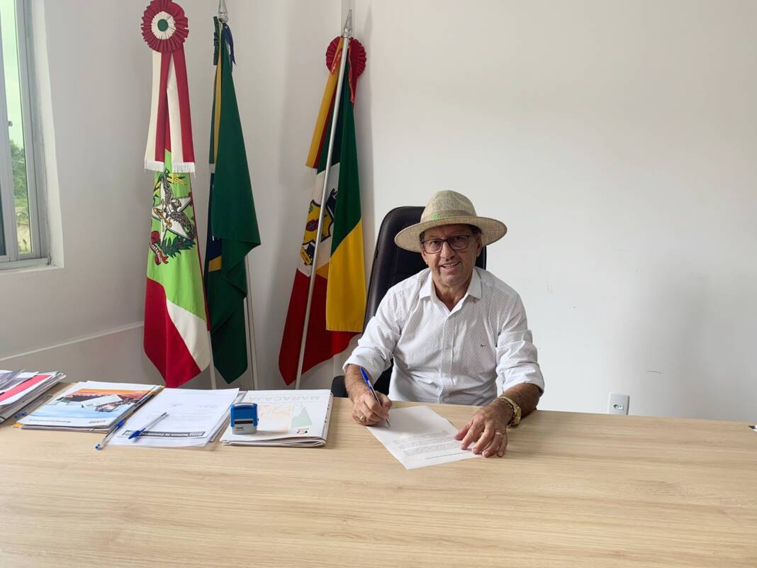 Prefeito Anibal Brambila 02