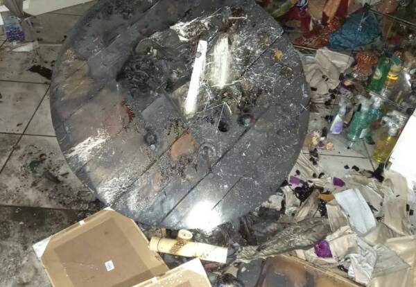 incêndio loja sombrio