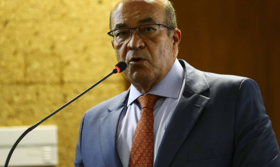 coletiva-mme_mcamgo_abr_071220201818-5