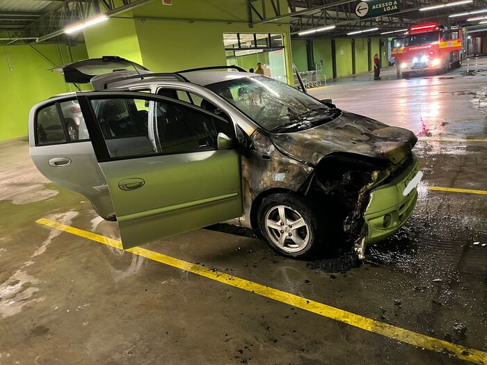 incêndio carro turvo (1)