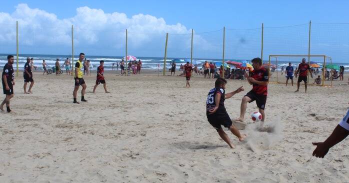 Futebol de areia movimenta Navegantes nos próximos meses 