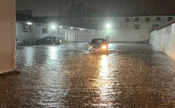 chuva sombrio (1) (1)