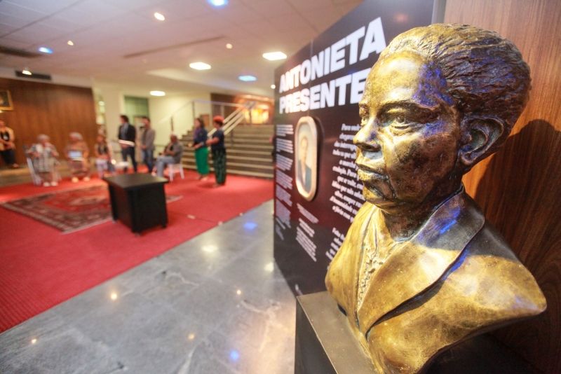 ANTONIETA-DE-BARROS (1)