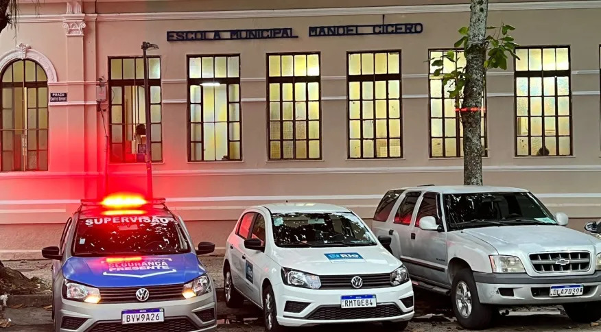 C92BB110-0202-4D7F-B3EA-1204D50C13D6