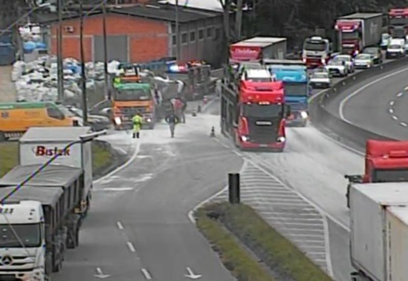 acidente-br-101-joinville