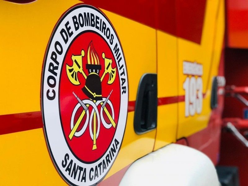 corpo-de-bombeiros-militar-de-santa-catarina-e-acionado-para-prestar-apoio-a-petropolis (1)