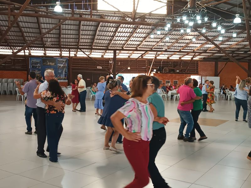 idosos meleiro dentro
