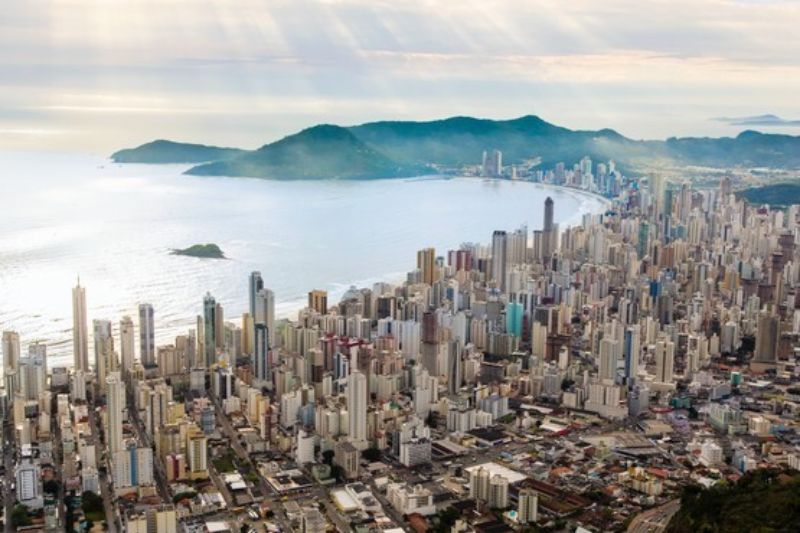 orla-de-balneario-camboriu (1)