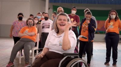 apae-jaragua-do-sul-caminhada-divulgacao-2