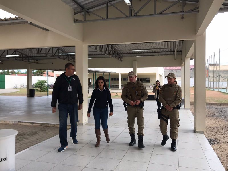 pm maria Garcia dentro