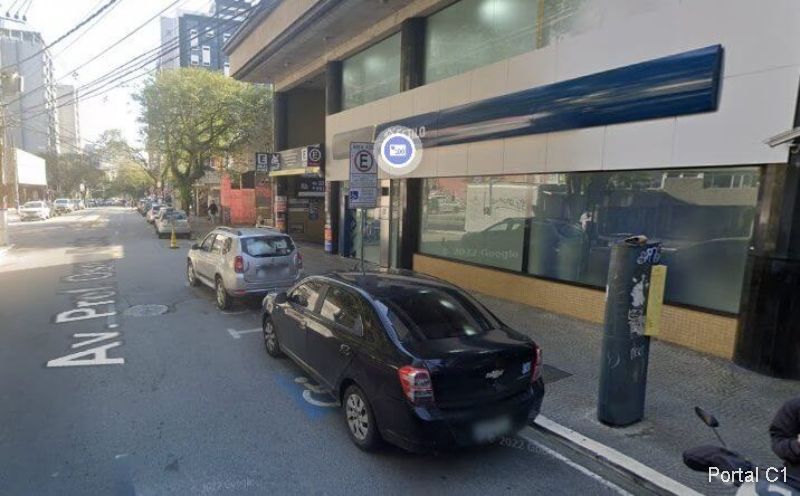 Banco_florianopolis_cofre (1)