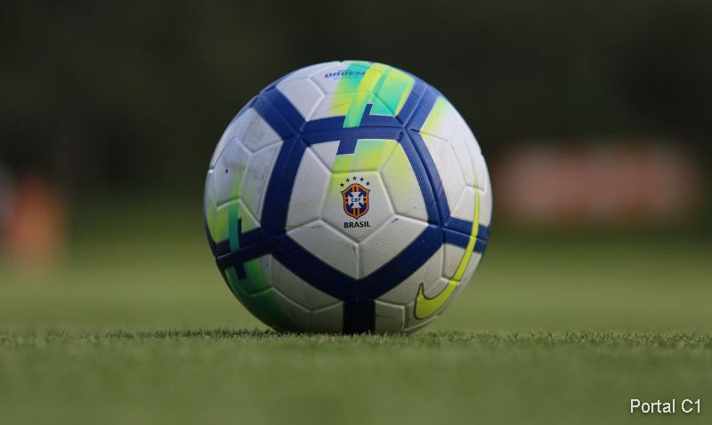 imagem-bola-futebol-brasileiro (1)