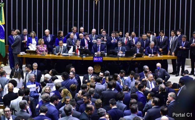 plenario_camara-deputados (1)