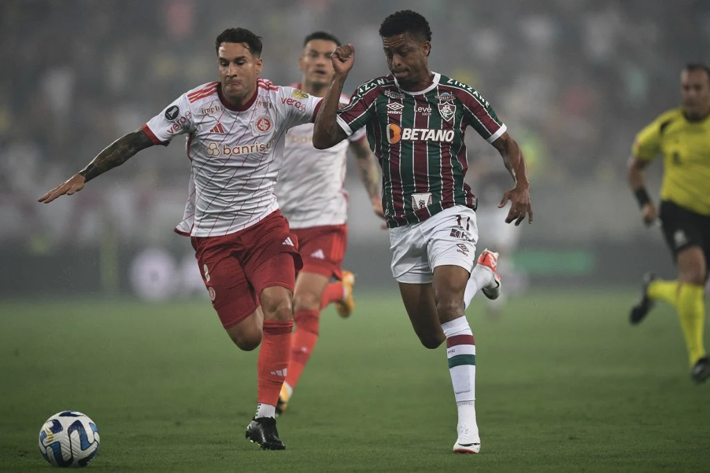 Em grande jogo, Fluminense busca empate com o Inter mesmo com um a menos 