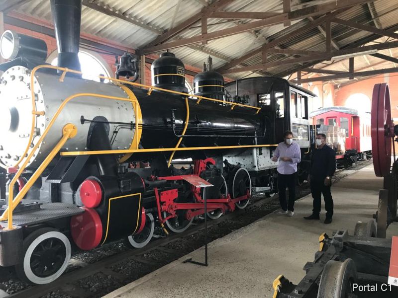 locomotiva araranguá dentro