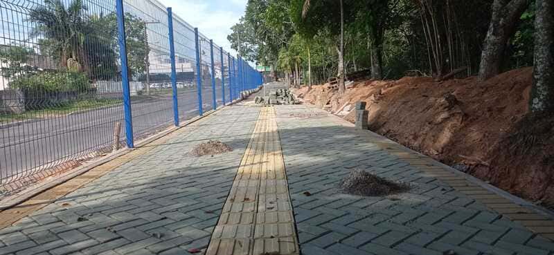 paver trilha