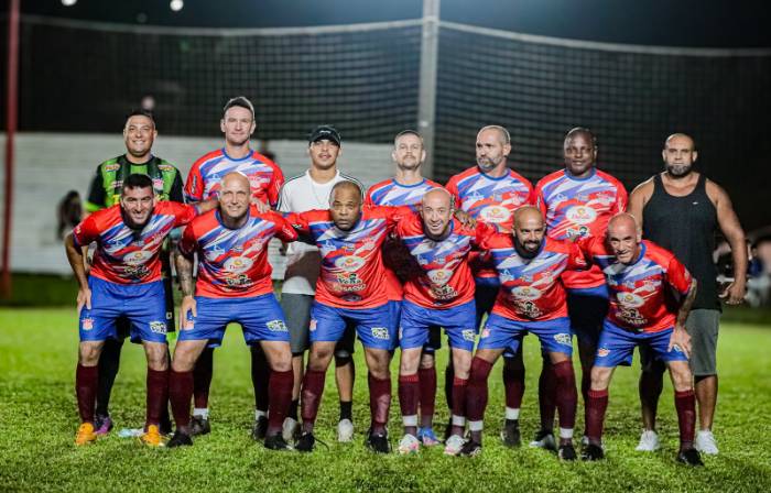 futebol morro dentro