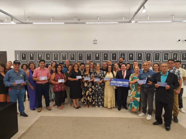 4eeb7c8d-7c4d-42c7-b149-19ea97e67563