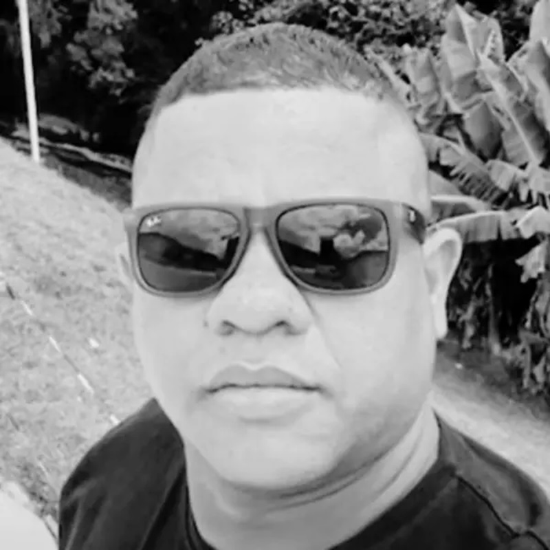 homem_filma_propria_morte