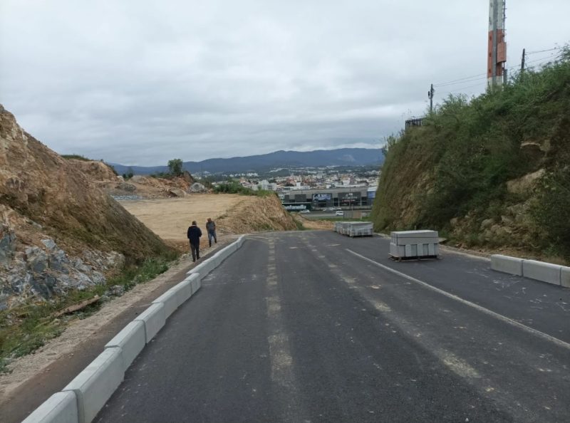 OBRA-SAO-JOSE-BR-101