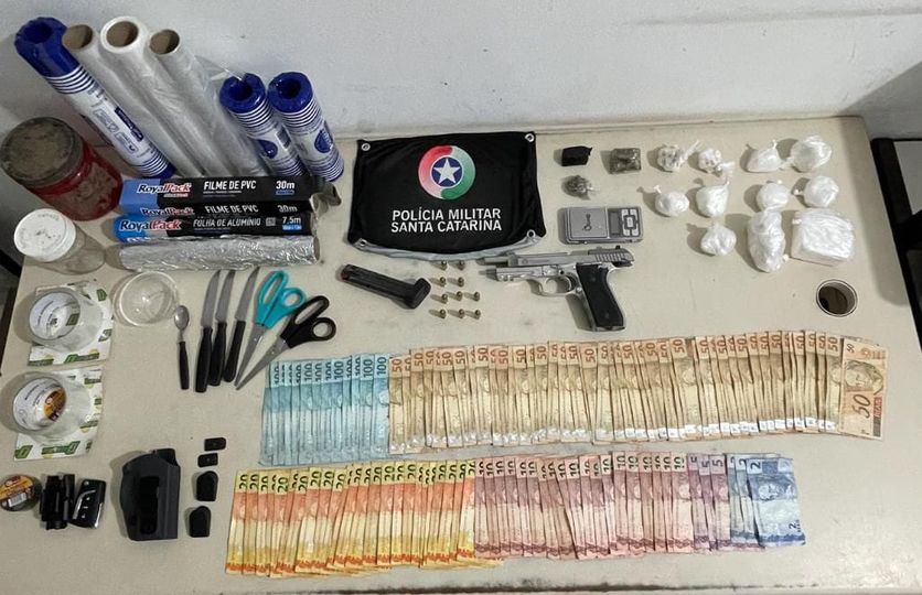 Polícia