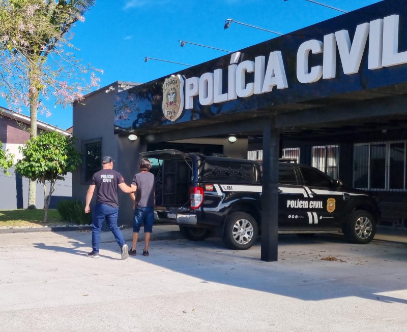 POLICIA