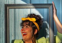 “Tem Palhaça na Cidade” apresenta espetáculo no domingo em Sombrio