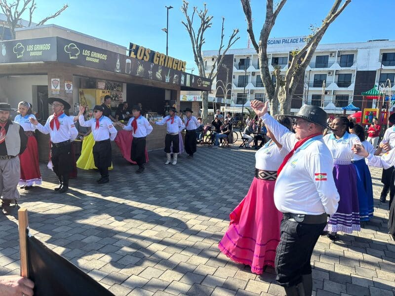 1ea53cfb-35e9-41b4-838d-2f4d4b7b00d7