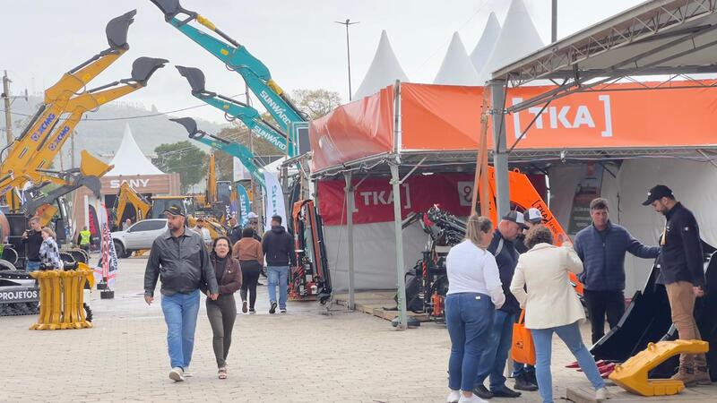 e90df00f-c0e4-4bef-a87c-25e5ca7ff482