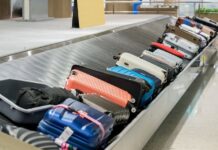 Mulher é presa no aeroporto após piada com bomba