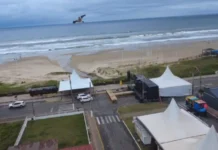 Garota Verão 93FM é hoje em Balneário Gaivota, às 20h Desfiles serão em passarela montada junto ao palco principal
