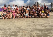 Aulão na praia reúne dezenas de pessoas e incentiva hábitos saudáveis no início do ano