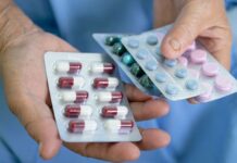 Enfermeiros passam a poder prescrever antibióticos; CFM contesta e alerta para riscos