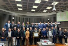 Câmara de Araranguá concede Título de Cidadania Honorária ao médico Ricardo João de Matos