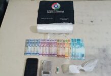 PM encontra cocaína e prende mulher por tráfico em Passo de Torres