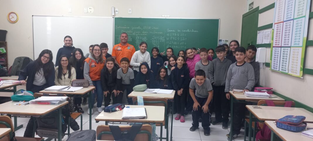 9a8db364-ffa5-44de-b77f-9a6cef2b5996