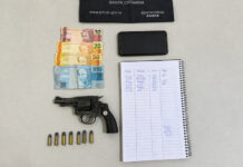 Jovem de 19 anos é preso com revólver e munições em Sombrio