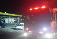 Automóvel pega fogo no pátio de posto de combustíveis em Sombrio