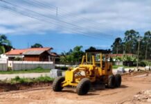 Pavimentação avança na Avenida Bernardino Máximo da Silva